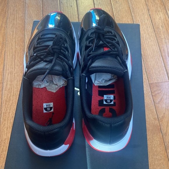 Air Jordan 11 CMFT Low - Picture 3 of 7